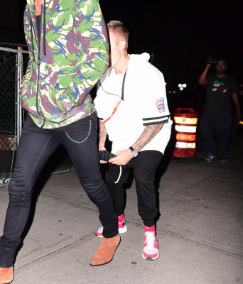 05.01 | Justin Bieber é fotografado em Nova Iorque, NY