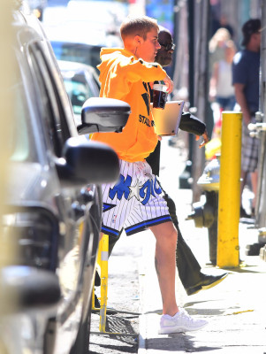 21.05 | Justin Bieber é fotografado em Nova Iorque