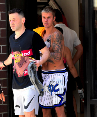 21.05 | Justin Bieber é fotografado em Nova Iorque