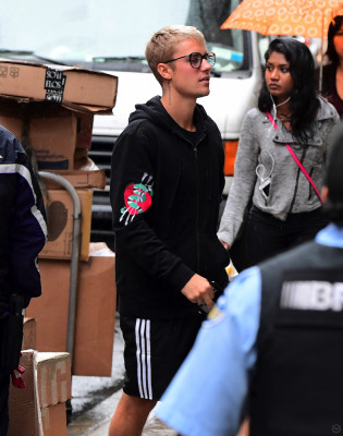 22.05 | Justin Bieber na loja Nike Factory Store em Nova Iorque