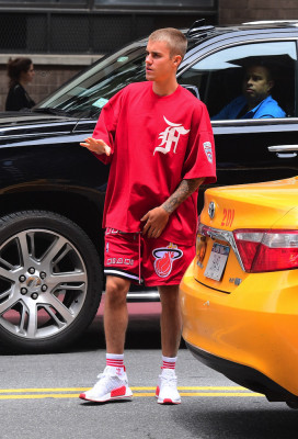 24.05 | Justin Bieber deixando uma academia em Nova Iorque, NY