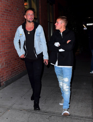 23.05 | Justin Bieber é fotografado em Nova Iorque, NY