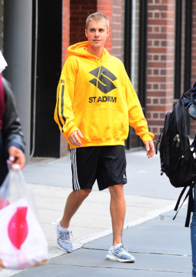 26.05 | Justin Bieber chegando no Aire Ancient Baths em Nova Iorque, NY