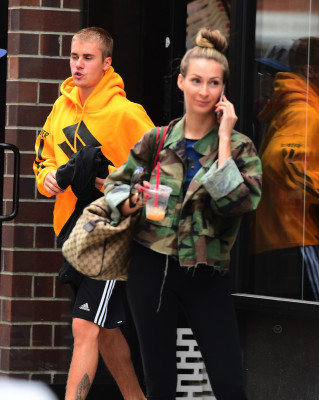 26.05 | Justin Bieber chegando no Aire Ancient Baths em Nova Iorque, NY