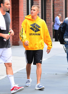 26.05 | Justin Bieber chegando no Aire Ancient Baths em Nova Iorque, NY