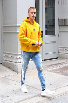 27.05 | Justin Bieber deixando o Aire Ancient Baths em Nova Iorque, NY
