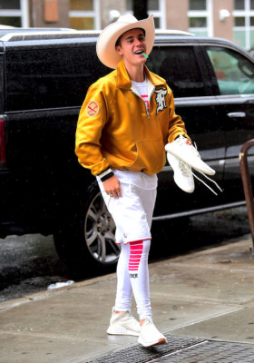 30.05 | Justin Bieber é fotografado em Nova Iorque