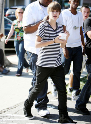 19.07 | Justin Bieber e Sean Kingston em Los Angeles