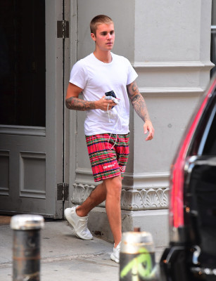 06.01 | Justin Bieber deixando o Aire Ancient Baths em Nova Iorque, NY