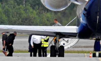 06.09 | Justin Bieber no aeroporto em Estocolmo, Suécia
