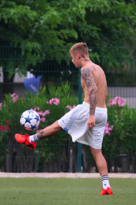 24.06 | Justin Bieber jogando bola em Nice, França