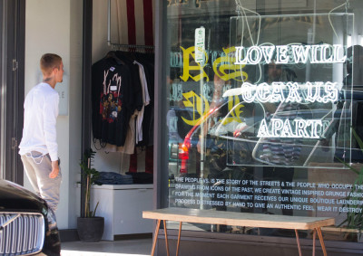 07.04 | Justin Bieber é fotografado em Sydney, Austrália