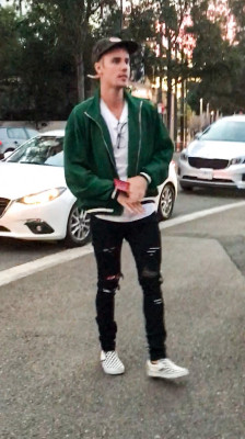 07.04 | Justin Bieber é fotografado em Sydney, Austrália