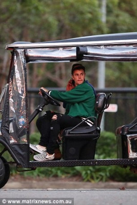 07.04 | Justin Bieber chegando à conferência da igreja Hillsong em Sydney, Austrália