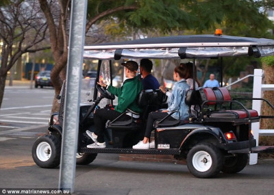 07.04 | Justin Bieber chegando à conferência da igreja Hillsong em Sydney, Austrália