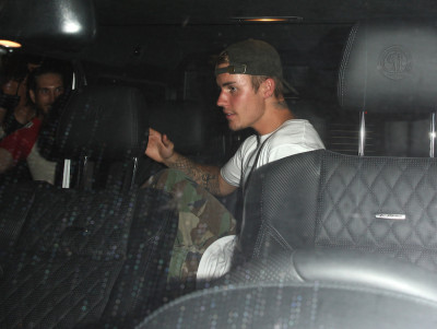 20.07 | Justin Bieber deixando o Warwick em Los Angeles, CA