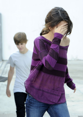 18.12 | Justin Bieber passeando com Selena Gomez em Miami