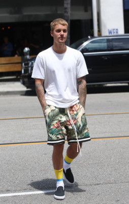 25.07 | Justin Bieber em Beverly Hills, Califórnia