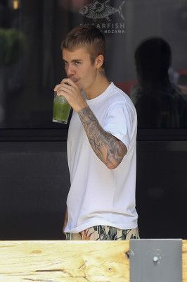 25.07 | Justin Bieber em Beverly Hills, Califórnia
