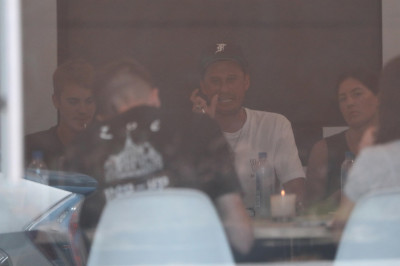 26.07 | Justin Bieber é visto pelas ruas de Los Angeles, CA