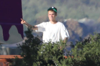 28.07 | Justin Bieber no hotel em Malibu, Califórnia