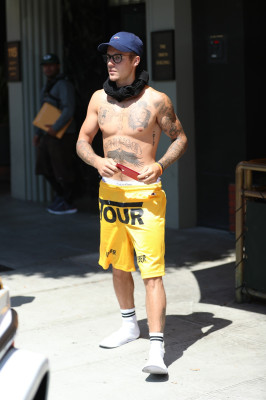 31.07 | Justin Bieber no restaurante em West Hollywood, Califórnia