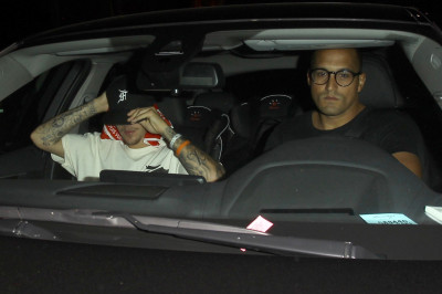 08.04 | Justin Bieber deixando hotel em Hollywood, CA