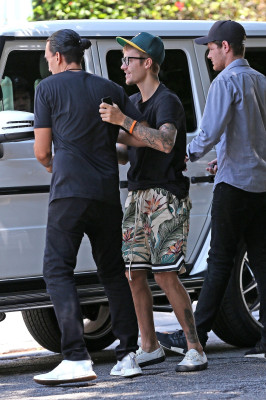 08.05 | Justin Bieber deixando o teatro The Wiltern em Los Angeles, Califórnia