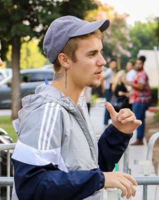08.05 | Justin Bieber na Zoe Conference em Los Angeles, Califórnia