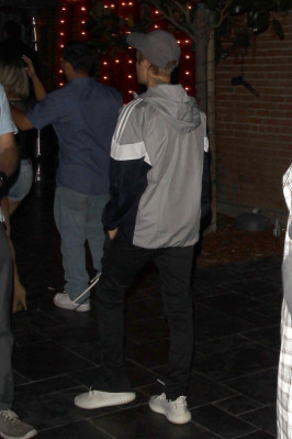 08.05 | Justin Bieber é fotografado em Los Angeles, na Califórnia