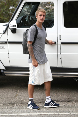14.08 | Justin Bieber no Runyon Canyon em Los Angeles, Califórnia