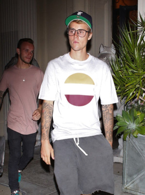 09.04 | Justin Bieber no Mastro's Steakhouse em Beverly Hills, CA