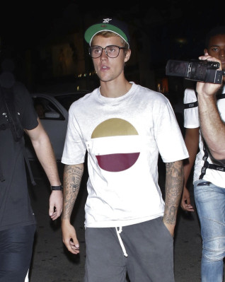 09.04 | Justin Bieber no Mastro's Steakhouse em Beverly Hills, CA