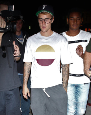 09.04 | Justin Bieber no Mastro's Steakhouse em Beverly Hills, CA