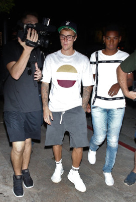 09.04 | Justin Bieber no Mastro's Steakhouse em Beverly Hills, CA