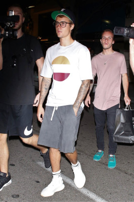 09.04 | Justin Bieber no Mastro's Steakhouse em Beverly Hills, CA