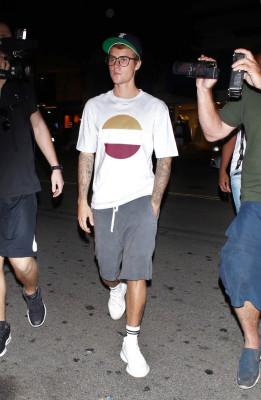 09.04 | Justin Bieber no Mastro's Steakhouse em Beverly Hills, CA
