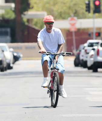 03.06 | Andando de bicicleta com Eddie Benjamin em Los Angeles, CA
