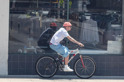 03.06 | Andando de bicicleta com Eddie Benjamin em Los Angeles, CA