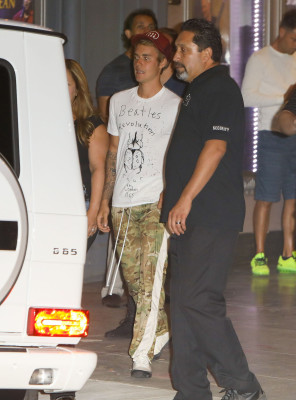 09.06 | Justin Bieber no Saban Theater em Beverly Hills, CA