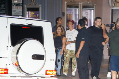 09.06 | Justin Bieber no Saban Theater em Beverly Hills, CA