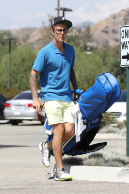 09.10 | Justin Bieber no Angeles National Golf Club em Tujunga, Califórnia