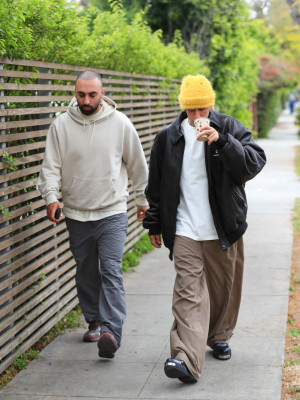 16.04 | Aparição em Los Angeles, Califórnia.