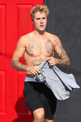16.09 | Justin Bieber em Los Angeles, CA