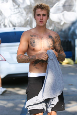16.09 | Justin Bieber em Los Angeles, CA