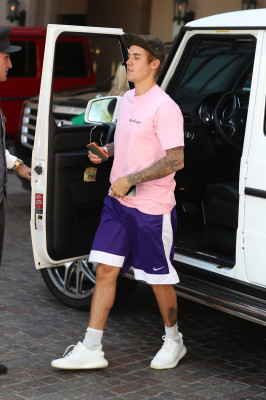 18.09 | Justin Bieber no hotel Montage em Beverly Hills, Califórnia