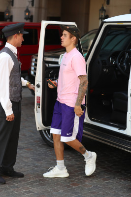 18.09 | Justin Bieber no hotel Montage em Beverly Hills, Califórnia