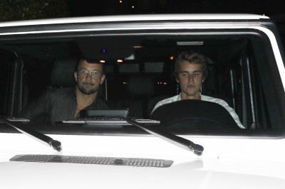 20.09 | Justin Bieber deixando o The Nice Guy em West Hollywood, CA