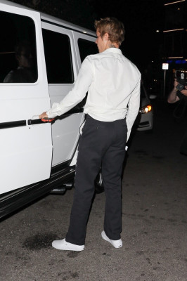 20.09 | Justin Bieber deixando o The Nice Guy em West Hollywood, CA