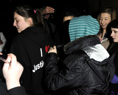 14.01 | Justin Bieber deixando a rádio Key 103